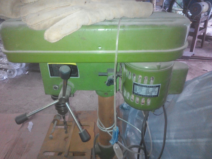 99广场西,场地,厂房,可以单独租场地。铁艺设备