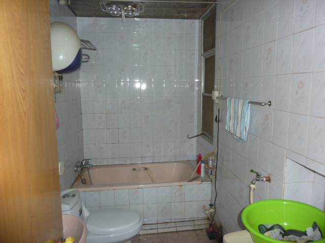 967 新华书店宿舍 6层 6楼 95平米 3室 35万 精